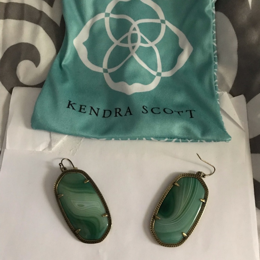 Kendra Scott Danielle earrings